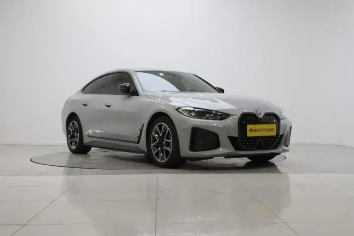 BMW i4 2022 Model eDrive40 – фото 3