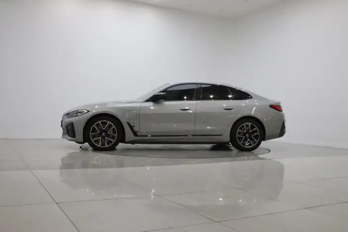BMW i4 2022 Model eDrive40 – фото 4