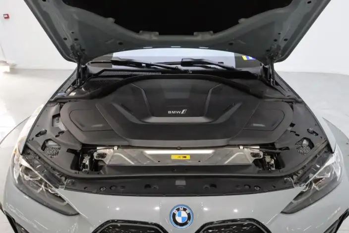 BMW i4 2022 Model eDrive40 – фото 10