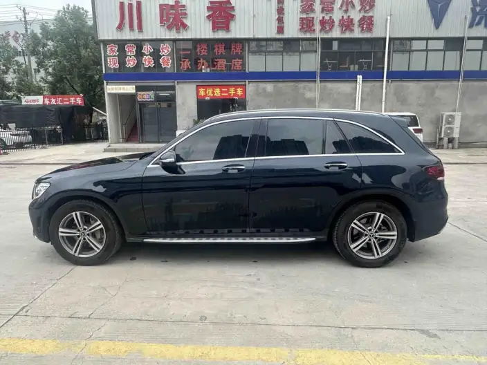 Mercedes-Benz GLC 2020 Model GLC 260 L 4MATIC Luxury Model – фото 9