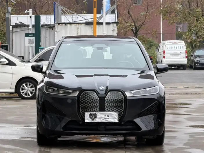 BMW iX 2022 Model xDrive40 – фото 2