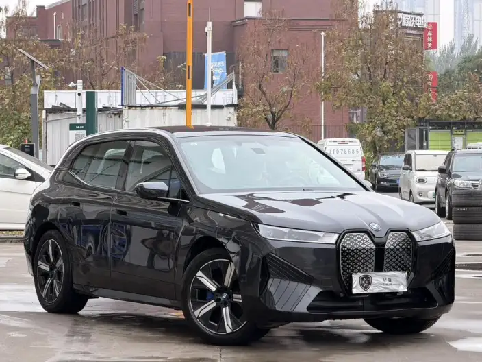 BMW iX 2022 Model xDrive40 – фото 3