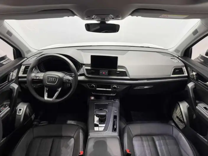 Audi Q5L 2020 Model 45 TFSI Exclusive Fuga Model – фото 7