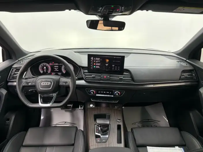 Audi Q5L 2024 Model 40TFSI Luxury Dynamic Model – фото 9