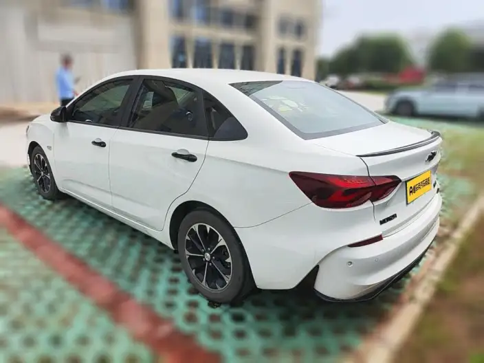 Chevrolet Corolla 2023 Model 1.3T Mild Hybrid Automatic Exclusive Edition – фото 4