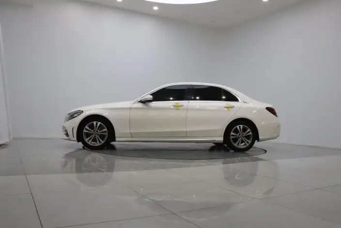 Mercedes-Benz C-Class 2020 Model C 200 L Fashion Model Sports Edition – фото 4