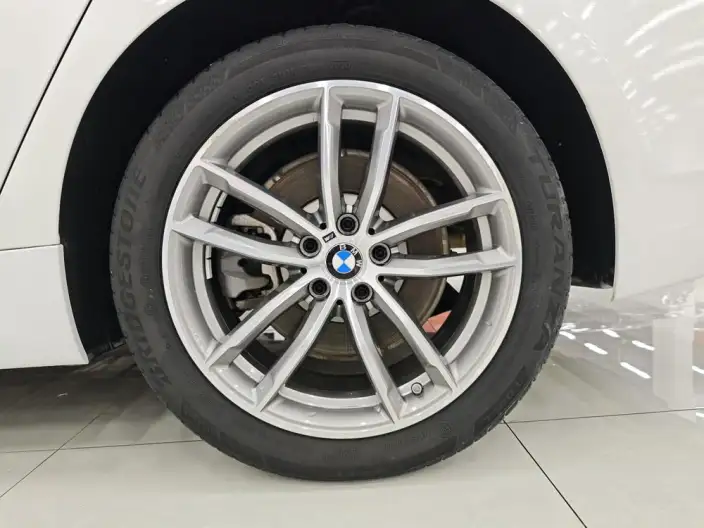 BMW 5 Series 2020 Model 525Li M Sports Set – фото 6