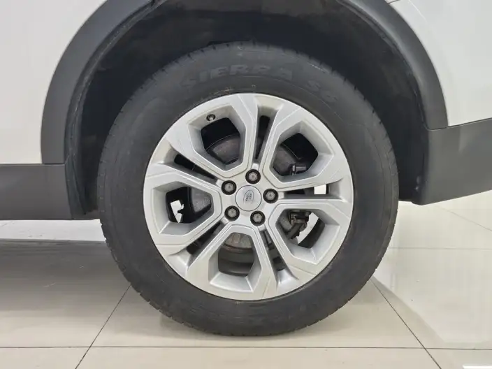 Land Rover Discovery Sport 2020 Model 200PS Family Edition 5 seat – фото 9
