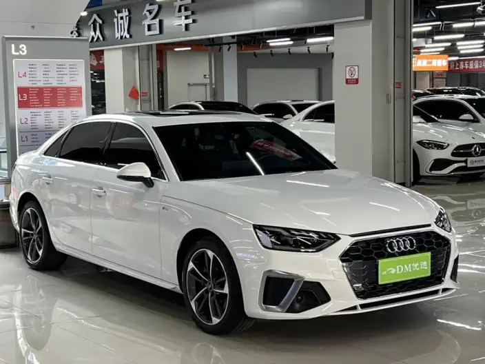 Audi A4 L 2022 Model 40 TFSI Fashion Dynamic Model – фото 3