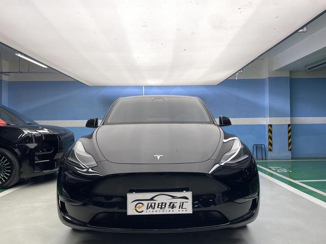 Tesla Model Y 2022 Long Range AWD – фото 2