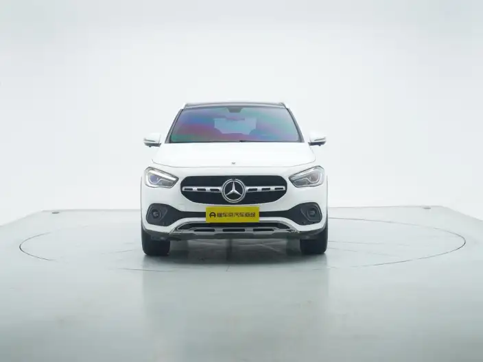 Mercedes-Benz GLA 2020 Model GLA 200 – фото 2