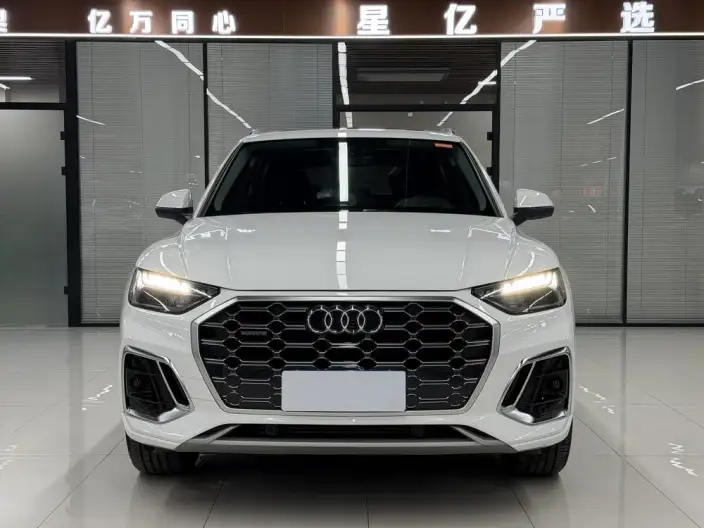 Audi Q5L 2022 Model Facelift 40T Luxury Dynamic Model – фото 2