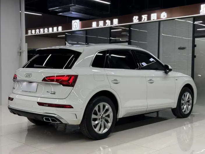 Audi Q5L 2022 Model Facelift 40T Luxury Dynamic Model – фото 6