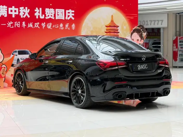 Mercedes-Benz A-Class AMG 2022 Model AMG A 35 L 4MATIC – фото 3