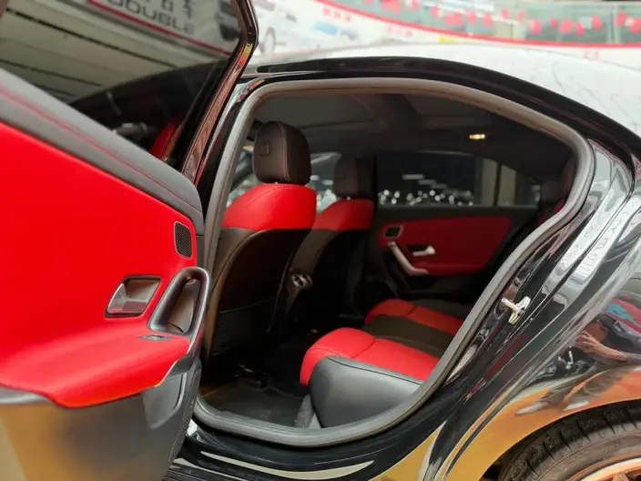 Mercedes-Benz A-Class AMG 2022 Model AMG A 35 L 4MATIC – фото 10