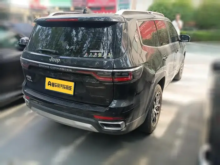 Grand Commander 2022 Model 2.0T 4WD Deluxe Edition