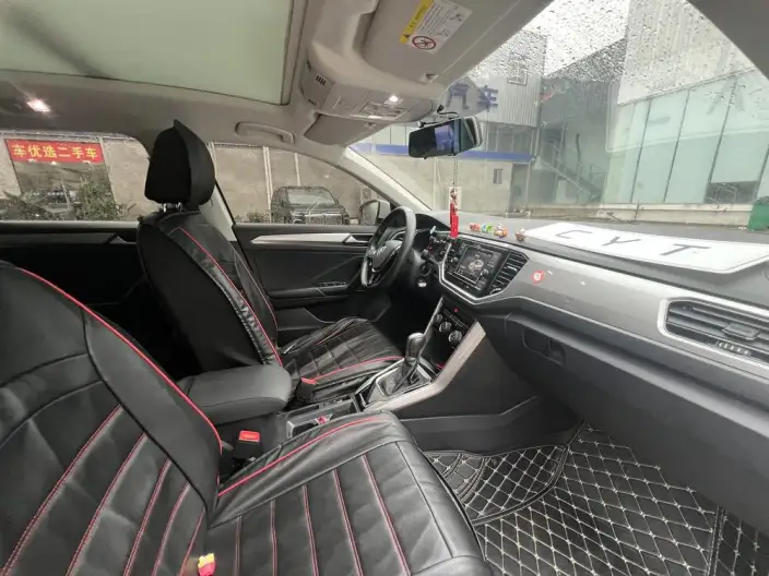 Volkswagen T-Roc 2020 Model 230TSI DSG 2WD Enterprising Model – фото 7