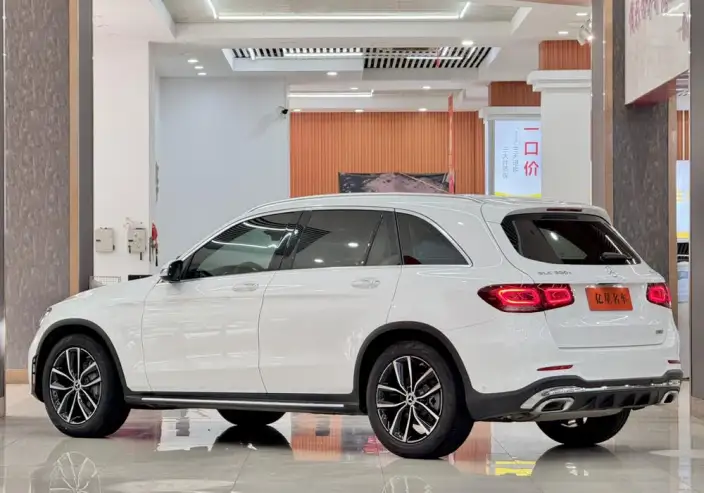 Mercedes-Benz GLC 2020 Model Facelift GLC 300 L 4MATIC Dynamic Model – фото 3