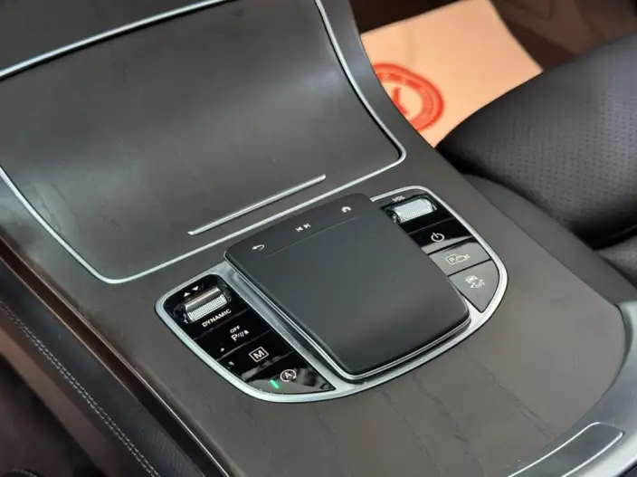 Mercedes-Benz GLC 2020 Model Facelift GLC 300 L 4MATIC Dynamic Model – фото 9