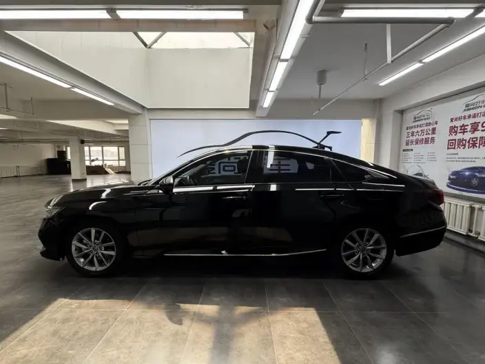 Honda Accord 2022 Model 260TURBO Deluxe Edition – фото 4