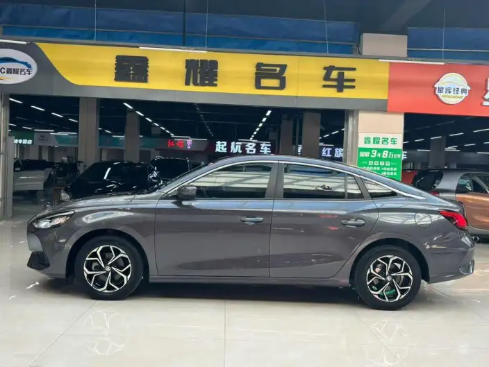 MG5 2023 Model 180DVVT CVT Youth Deluxe Edition – фото 4