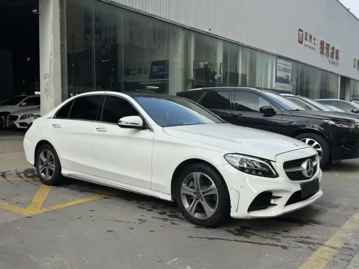 Mercedes-Benz C-Class 2021 Model C 260 L Sports Edition – фото 3