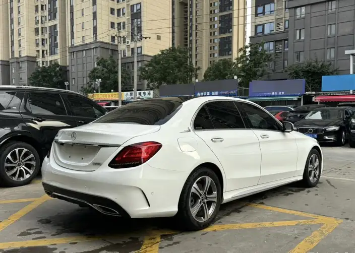 Mercedes-Benz C-Class 2021 Model C 260 L Sports Edition – фото 6