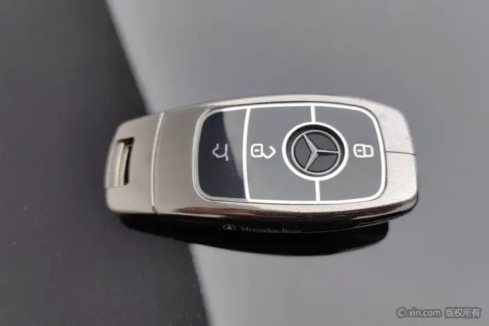 Mercedes-Benz GLB 2024 Model Facelift GLB 220 Fashion Model – фото 5