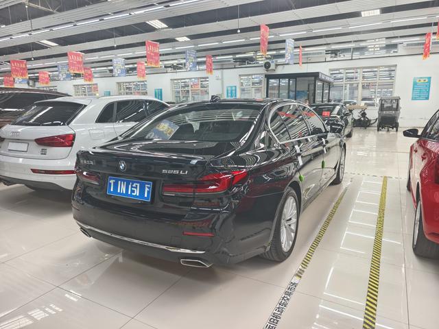 BMW 5 Series 2021 525Li Luxury Package – фото 4