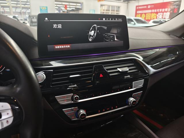 BMW 5 Series 2021 525Li Luxury Package – фото 11