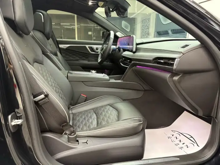Cadillac CT6 2023 Model 28T Noble Model – фото 9