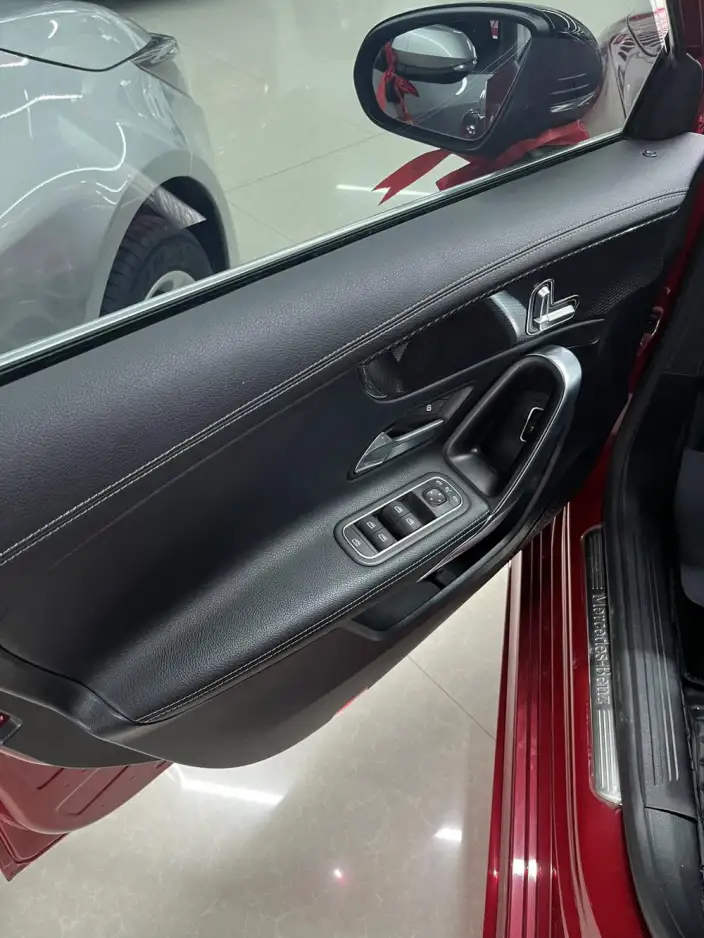 Mercedes-Benz A-class 2021 Model A 200 L Sports sedan Fashion Edition – фото 8