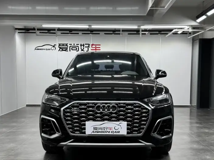 Audi Q5L Sportback 2021 Model 40 TFSI Luxury Model – фото 2