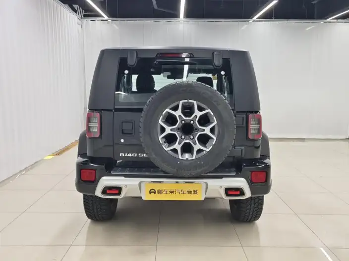 BAIC BJ40 2020 Model 2.0T Automatic 4WD Tribute to the 2020 Edition Warrior Model – фото 6