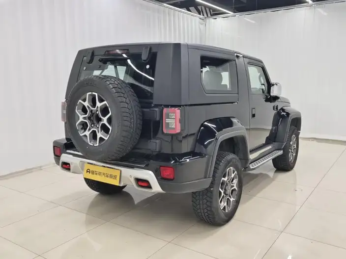 BAIC BJ40 2020 Model 2.0T Automatic 4WD Tribute to the 2020 Edition Warrior Model – фото 7