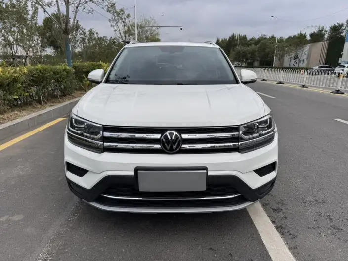 Volkswagen Tharu 2022 Model 330TSI 4WD Deluxe Edition – фото 2