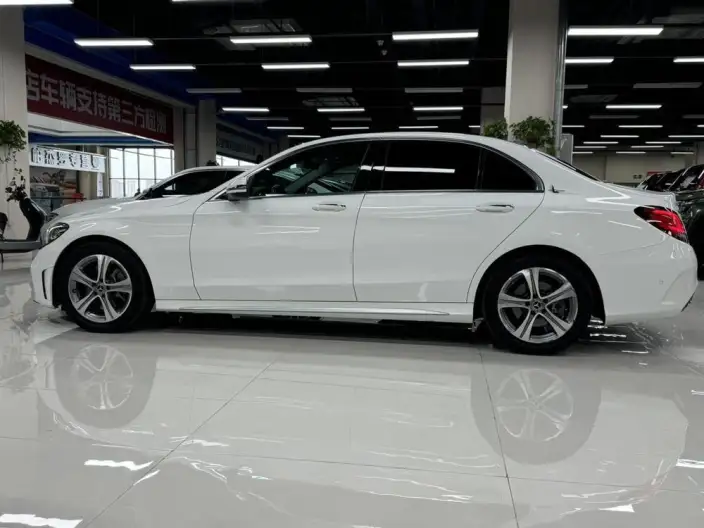 Mercedes-Benz C-Class 2021 Model C 260 L Sports Edition – фото 4