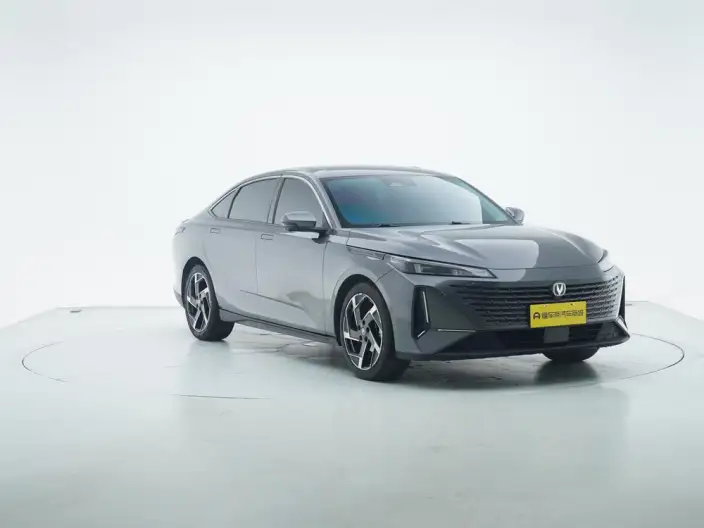 Changan Yida 2023 Model 1.5T GDI Automatic Flagship Model – фото 3