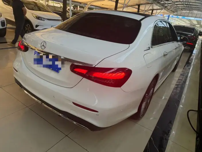 Mercedes-Benz E-Class 2021 Model E 260 L Sports sedan – фото 4