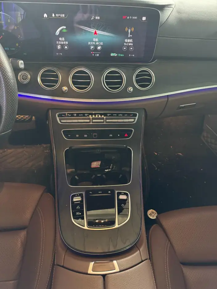 Mercedes-Benz E-Class 2021 Model E 260 L Sports sedan – фото 6
