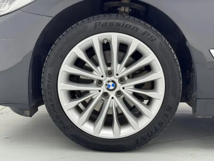 BMW 5 Series 2022 Model 525Li Luxury Set – фото 9