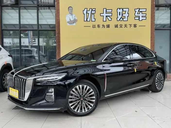 Hongqi H5 2025 Model 2.0T Automatic Flag Enjoy Edition – фото 1