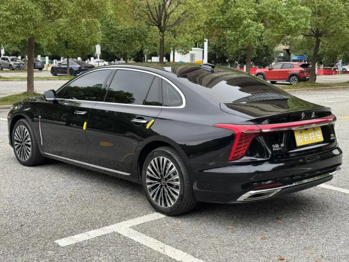Hongqi H5 2025 Model 2.0T Automatic Flag Enjoy Edition – фото 4