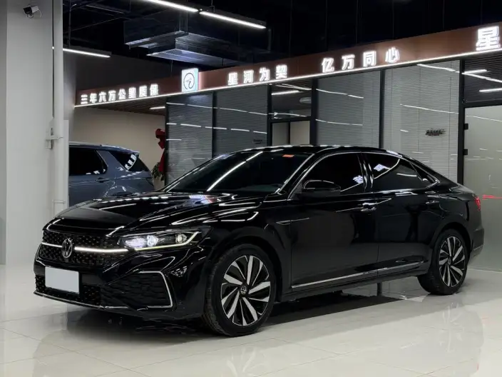 Volkswagen Passat 2022 Model 330TSI Starry sky Deluxe Edition – фото 1