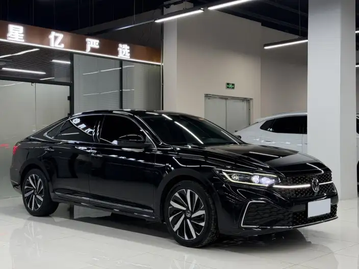 Volkswagen Passat 2022 Model 330TSI Starry sky Deluxe Edition – фото 3