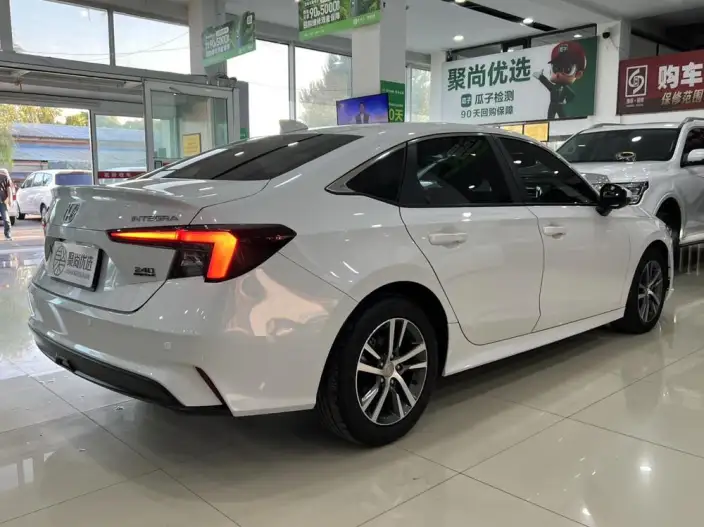 Model Ge 2023 Model 240TURBO CVT Technology Edition – фото 6