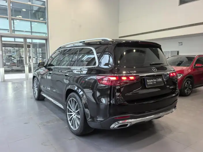 Mercedes-Benz GLS 2024 Model GLS 450 4MATIC Luxury Model – фото 4