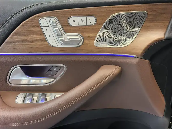 Mercedes-Benz GLS 2024 Model GLS 450 4MATIC Luxury Model – фото 9