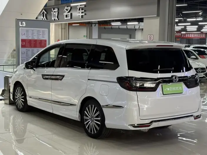 Honda Elysion 2022 Model 2.0L Hybrid Deluxe Edition – фото 4