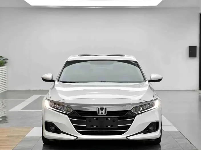 Honda Accord 2022 Model 260TURBO Deluxe Edition – фото 2